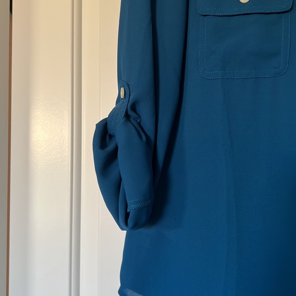 Loft button up blouse - Picture 2 of 5